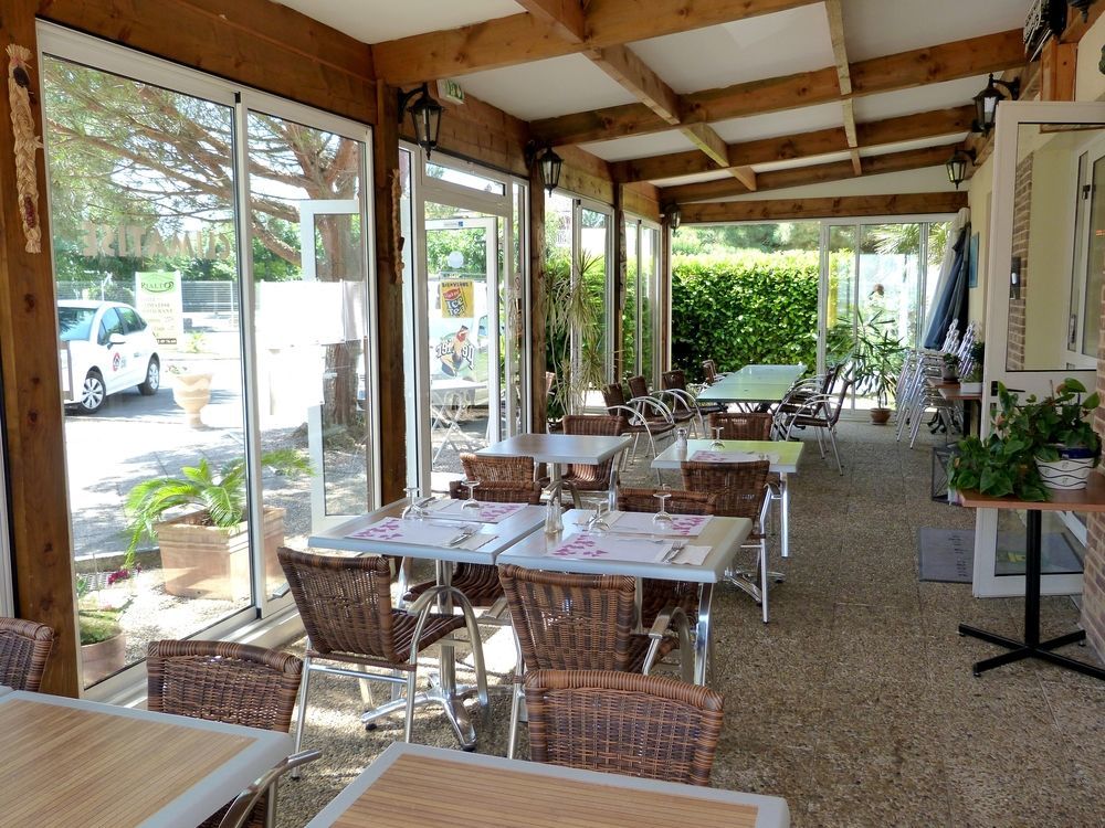 Logis Hotel- Hotel Restaurant Le Rialto Le Sequestre Exterior foto